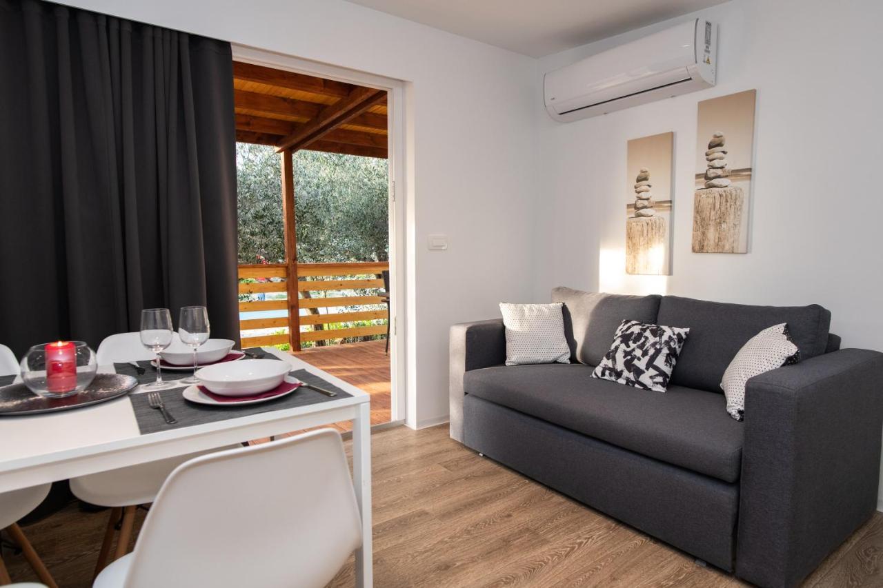 Authentic Camping Dalmatia Pirovac Εξωτερικό φωτογραφία