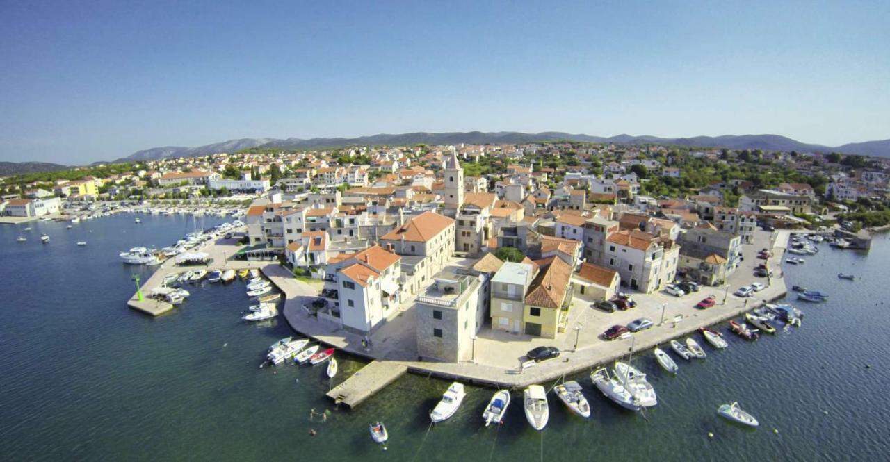 Authentic Camping Dalmatia Pirovac Εξωτερικό φωτογραφία